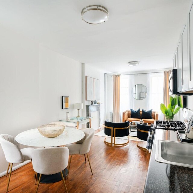 1288-3rn ニュー リノベーテッド 1 ベッドルーム イン UES