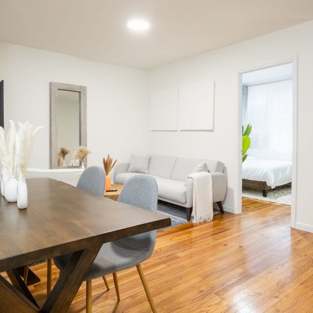 49-3b ニュー リノベーテッド 2 ベッドルーム ウィズ D ミッドタウン イースト