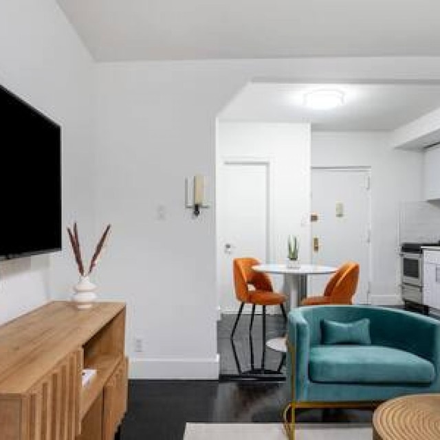 444-3 1 ベッドルーム ヘルズ キッチン - ニューリー ファーニッシュド - エレベーター