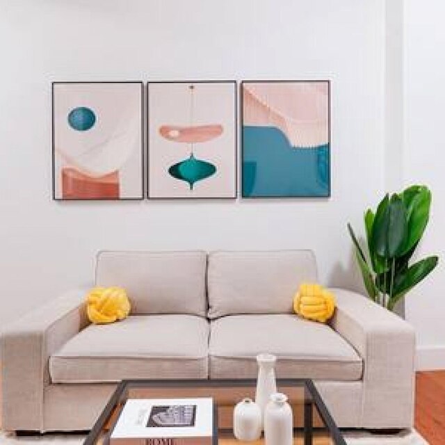 444-1c ニュー スタジオ イン ヘルズ キッチン