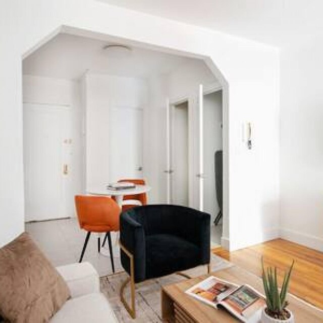 444-3a ニューリー リノベーテッド 1 ベッドルーム - エレベーター ビルディング