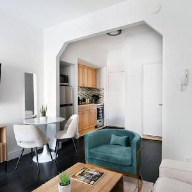 444-4c ニューリー リノベーテッド スタジオ イン ヘルズキッチン