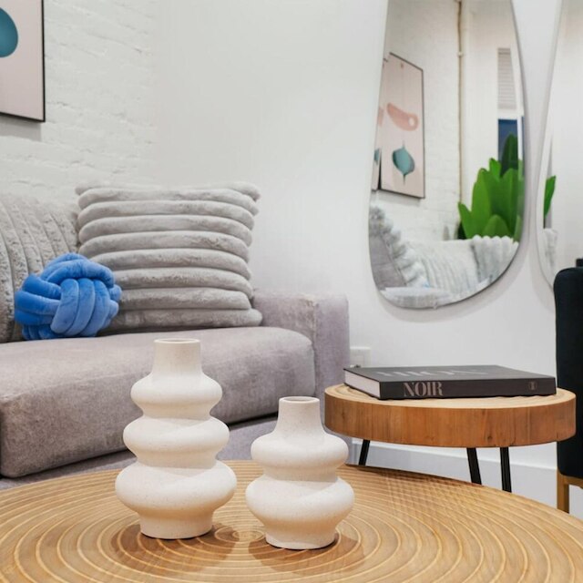 1290-7 ニュー リノベーテッド 2 ベッドルームズ イン アッパー イースト サイド