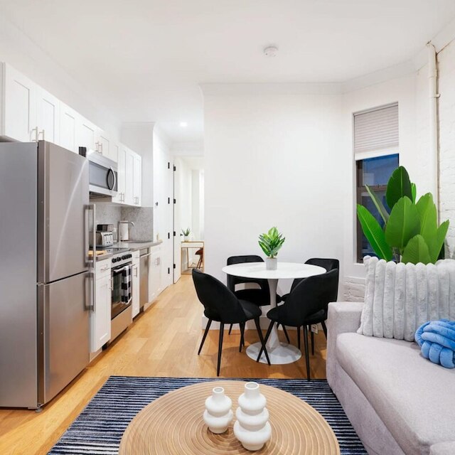 1290-7 ニュー リノベーテッド 2 ベッドルームズ イン アッパー イースト サイド