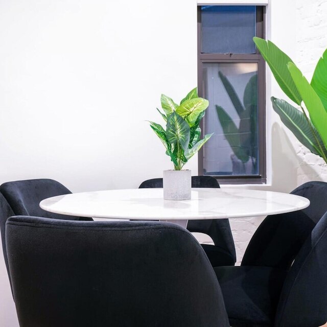 1290-7 ニュー リノベーテッド 2 ベッドルームズ イン アッパー イースト サイド