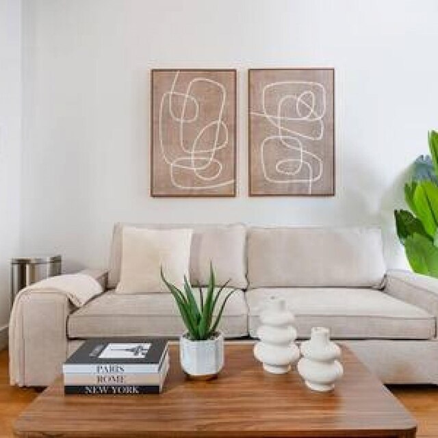 1290-6 ニューリー リノベーテッド 2 ベッドルームズ イン UES