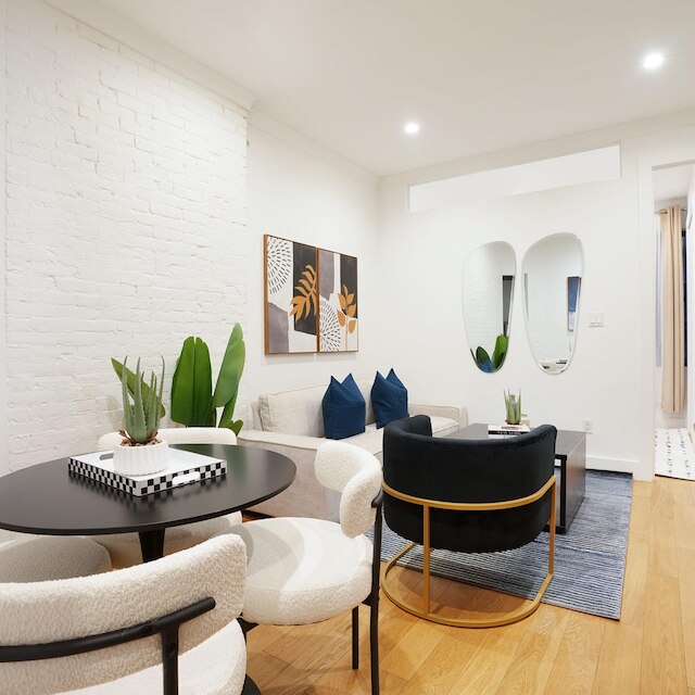 1290-13 ニューリー リノベーテッド 2 ベッドルームズ イン UES