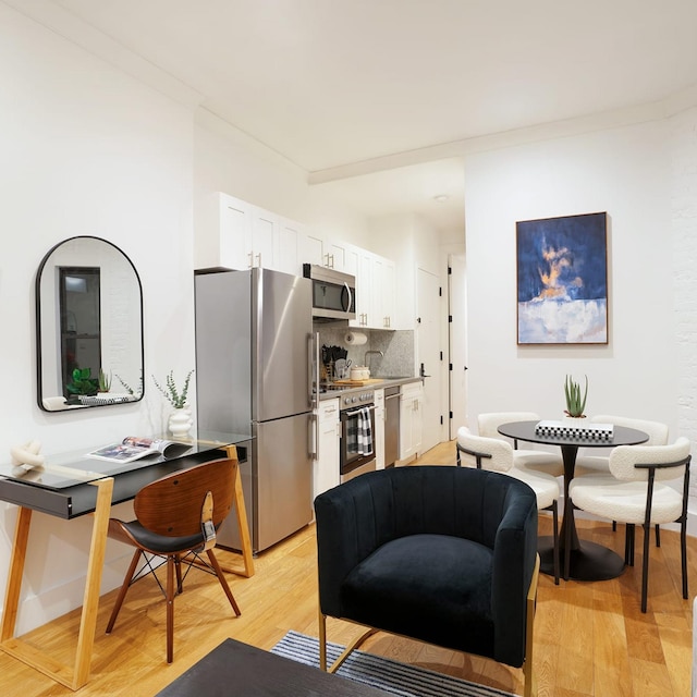 1290-13 ニューリー リノベーテッド 2 ベッドルームズ イン UES