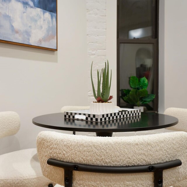 1290-13 ニューリー リノベーテッド 2 ベッドルームズ イン UES