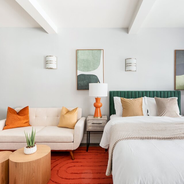 73-819 ニュー スタジオ UWS ドアマン ジム