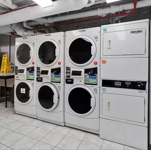 73-919 ニュー スタジオ UWS ドアマン ジム