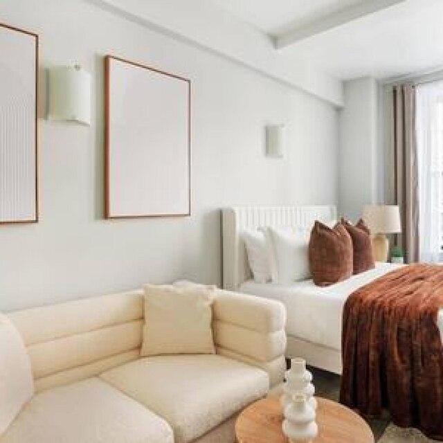 73-1004 ニュー スタジオ UWS ドアマン ジム