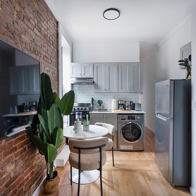 153-1g ニューリー リノベーテッド 2ベッドルーム ロウアー イースト サイド