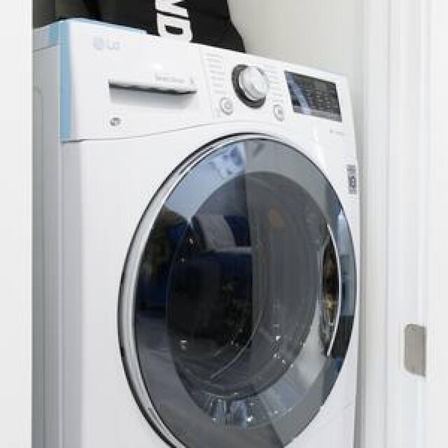 ニュー モダン スタジオ UES ウィズ D