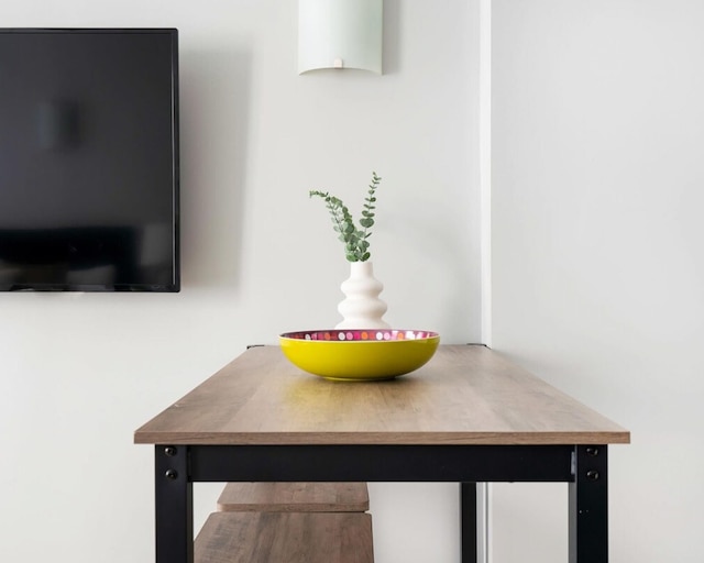 73-705 ニュー スタジオ UWS ドアマン ジム