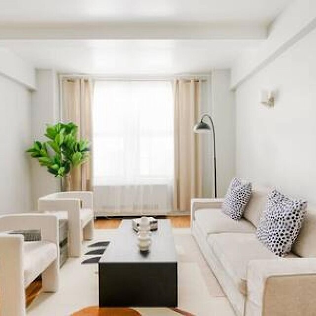 73-208 ニュー 2ベッドルーム 2バス UWS ドアマン ジム