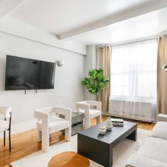 73-208 ニュー 2ベッドルーム 2バス UWS ドアマン ジム