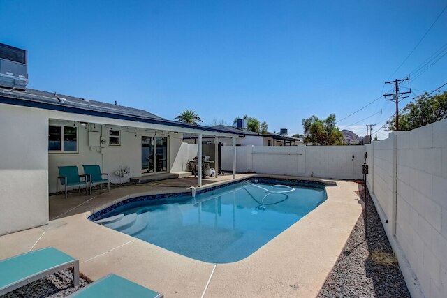 ファミリー リトリート バイ オールド タウン ウィズ プール