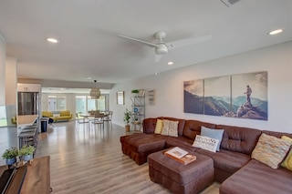 ファミリー リトリート バイ オールド タウン ウィズ プール