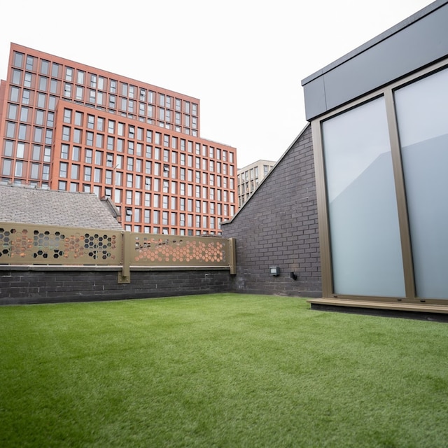 ウエスト タウンハウス バイ カサシティ