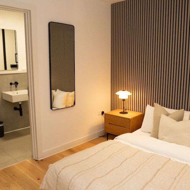 ウエスト タウンハウス バイ カサシティ