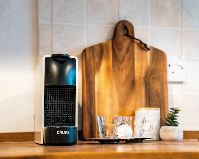 チャーミング ヒストリック ホーム ウィズ ルーフトップ ビューズ