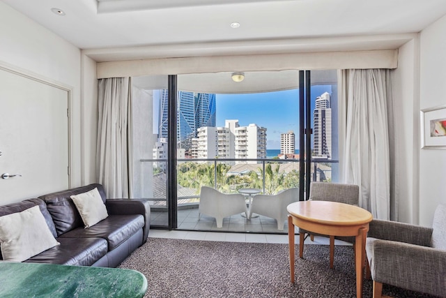 サーファーズ パラダイス スタジオ ウィズ オーシャン ビューズ