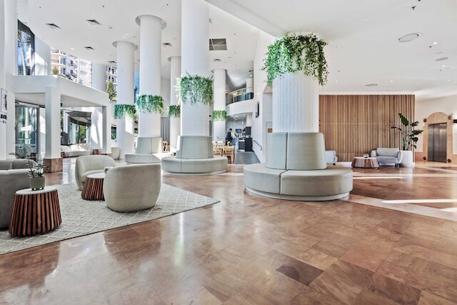 サーファーズ パラダイス スタジオ ウィズ オーシャン ビューズ