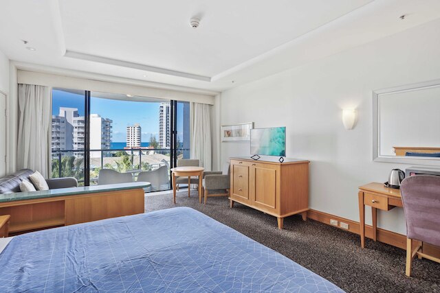 サーファーズ パラダイス スタジオ ウィズ オーシャン ビューズ