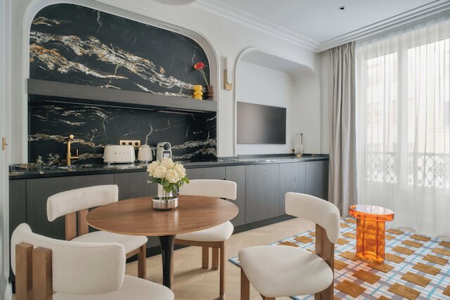 ネステイ レ アール