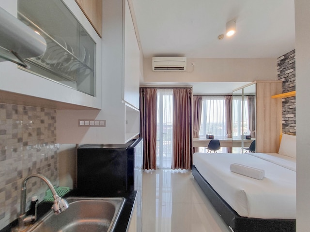 ホーミー アンド グッド スタジオ タマン メラティ シンドゥアディ アパートメント