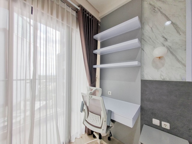 グッド アンド コージー スタジオ アット パトラランド アマルタ アパートメント