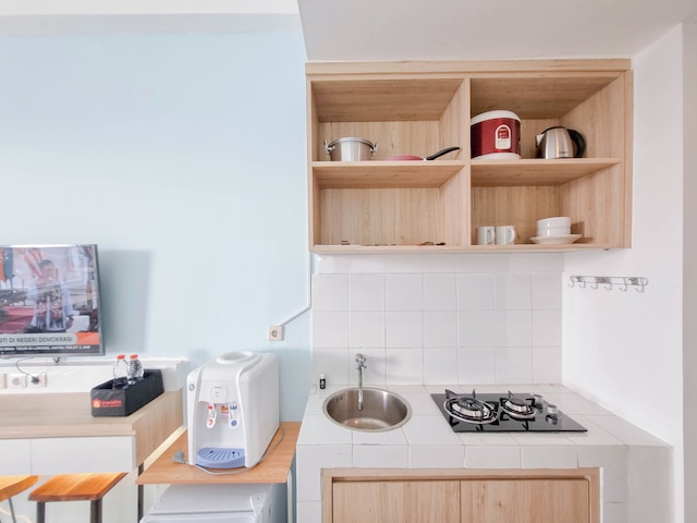 コンフィー アンド ホーミー スタジオ アット ビーボ アパートメント