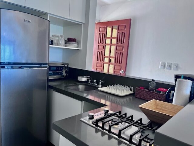 オーシャンフロント コンド アット ユニーク ロケーション