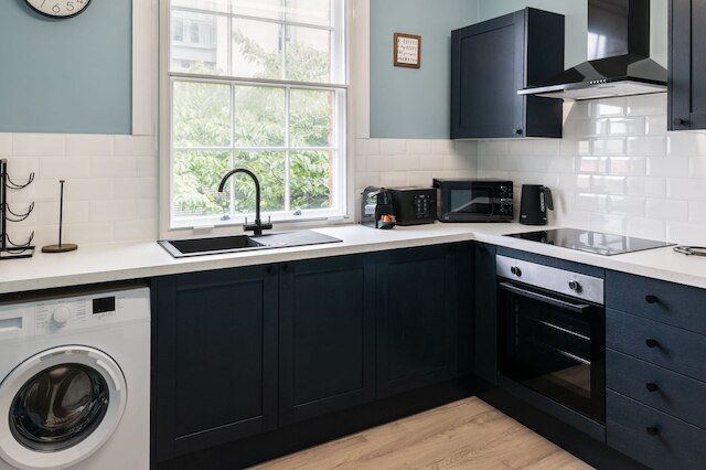 ホストステイ ザ クォーター