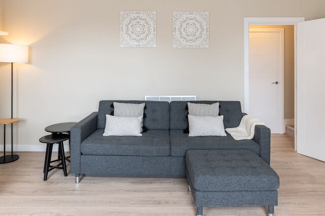 ホストステイ ザ クォーター