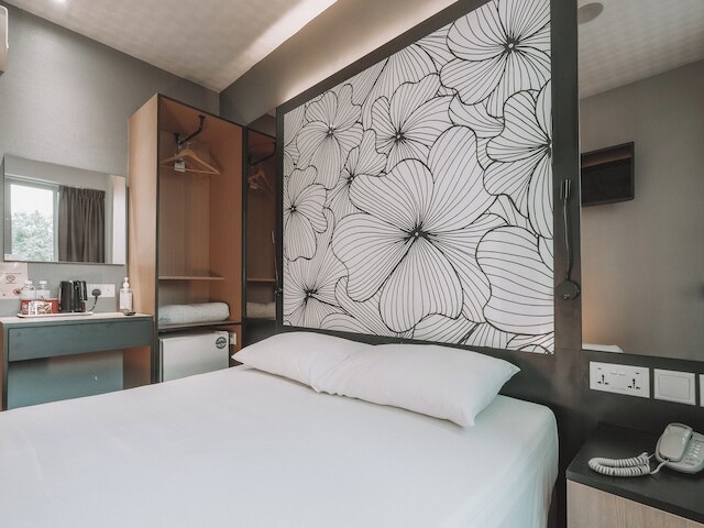 ハイ ホテル ドット