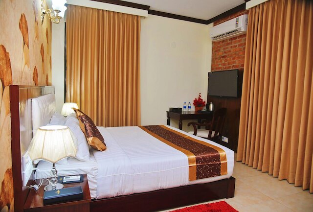 ホテル クリスタル ローズ シレット