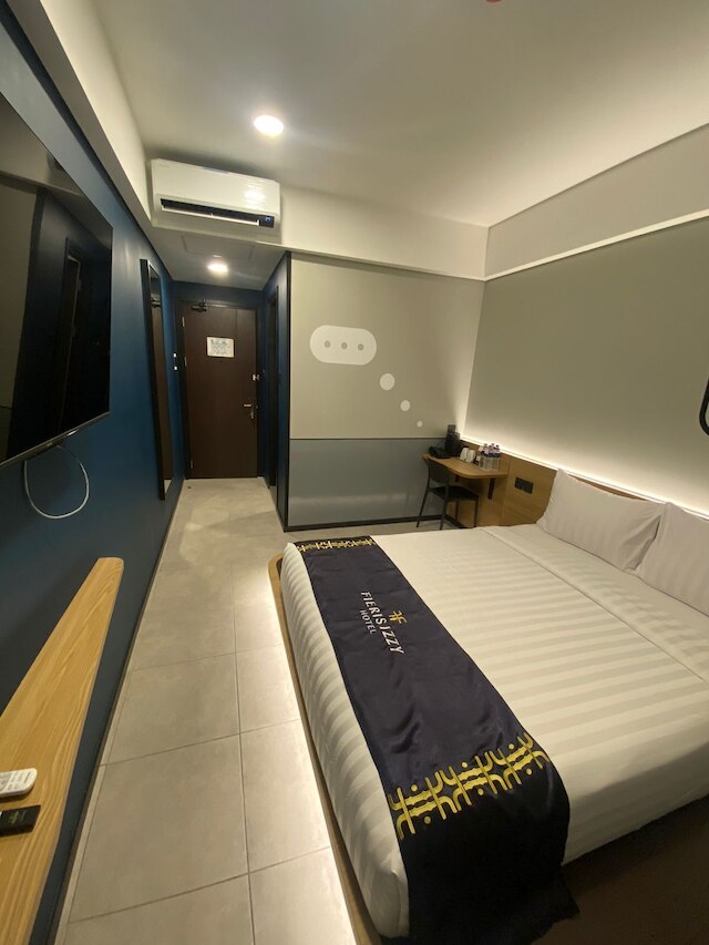 フィエリス イジー ホテル