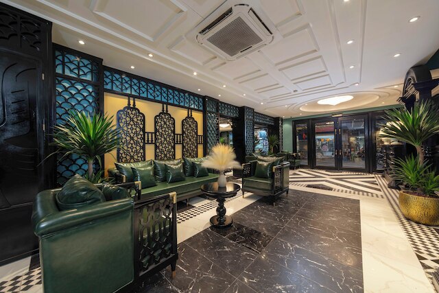 マデリセ・セントラル・ホテル & トラベル