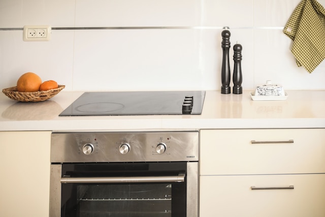 チャーミング 1ベッドルーム アパートメント バイ シー アンド レント