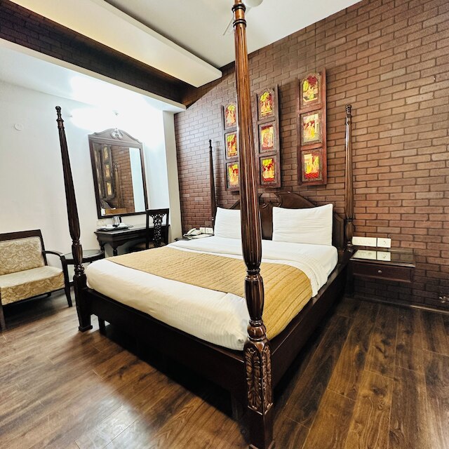 ホテル ラビッシュ イン - ラジョウリ ガーデン