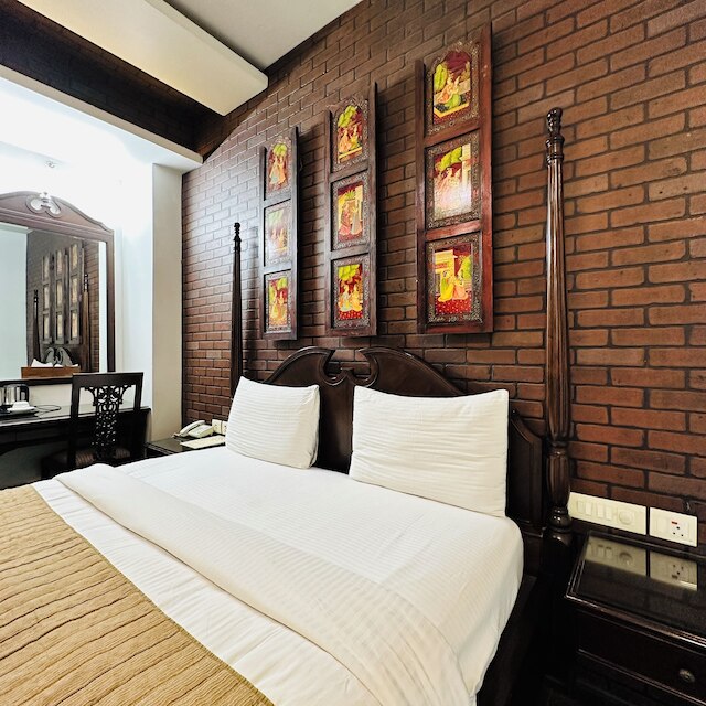 ホテル ラビッシュ イン - ラジョウリ ガーデン