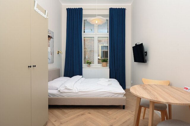 レントプラネット - スタジオ プラツ マテイキ