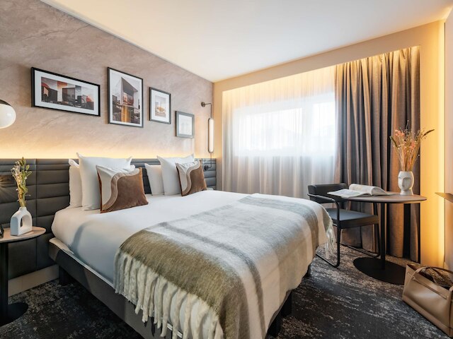 ノボテル パリ ラ デファンス ナンテール