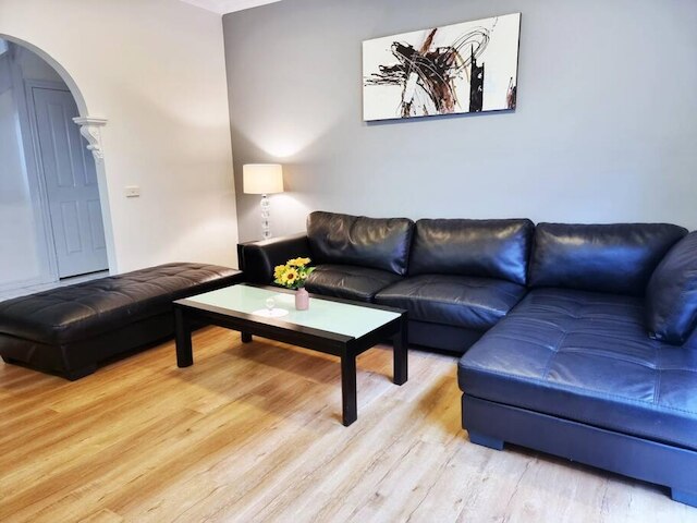 ロージー ハウス - スペーシャス コンフォータブル ホーム