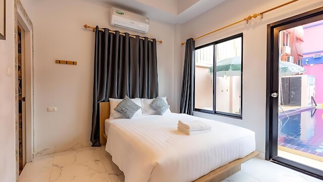 タレイ プール ヴィラ パタヤ