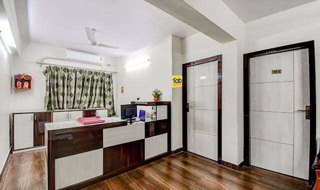 ファブホテル ロイヤル パーム