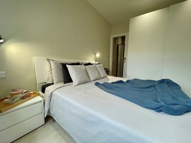 ブギッバ スクエア シーフロント ラックス アパートメンツ