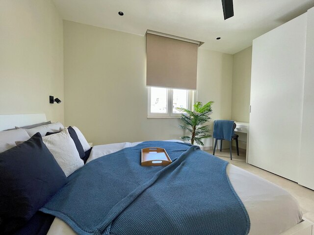 ブギッバ スクエア シーフロント ラックス アパートメンツ